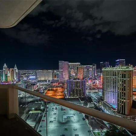 Premium Suite Mgm Signature High Flr Balcony Strip View
